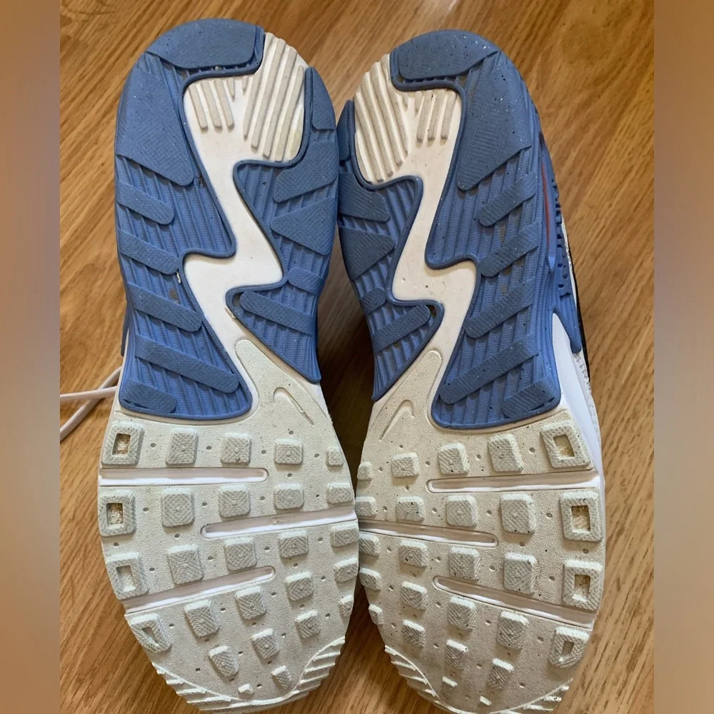 Nike Air Max Excee White Black Atomic Pink Women's Sz 10 - Picture 2 of 4